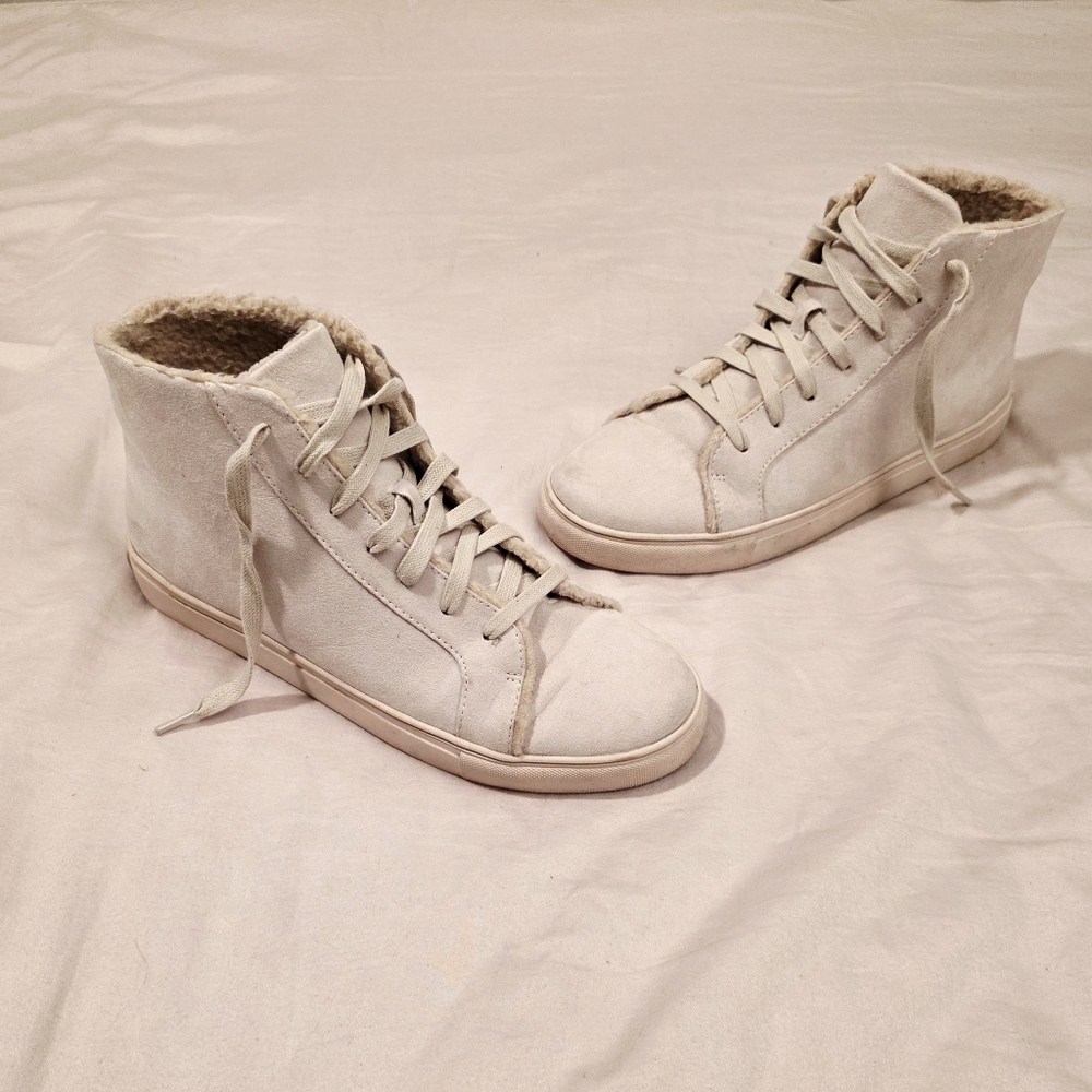 Ann Taylor LOFT Vegan Suede Sherpa lined high tops sneakers - Women sz 8.5